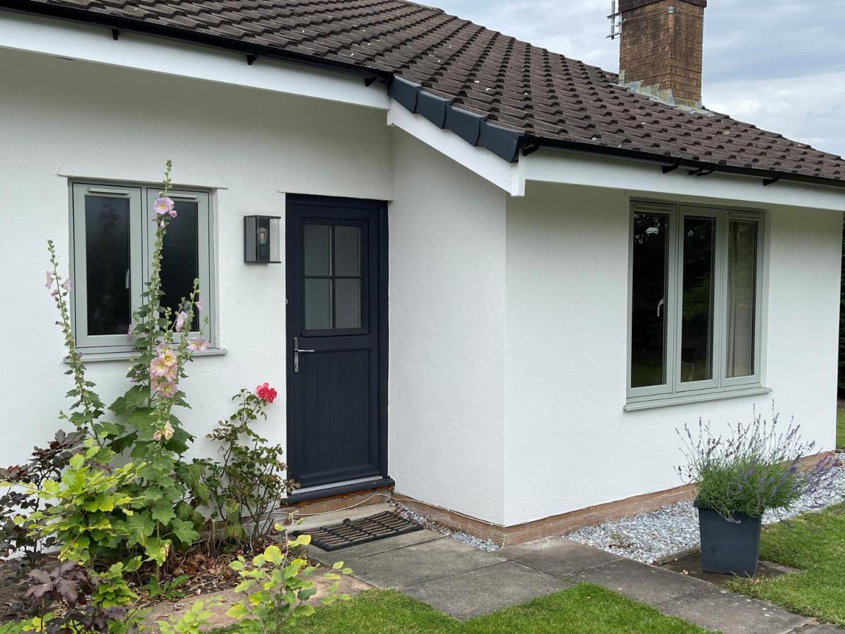 Fir Tree Cottage Chester Kültér fotó